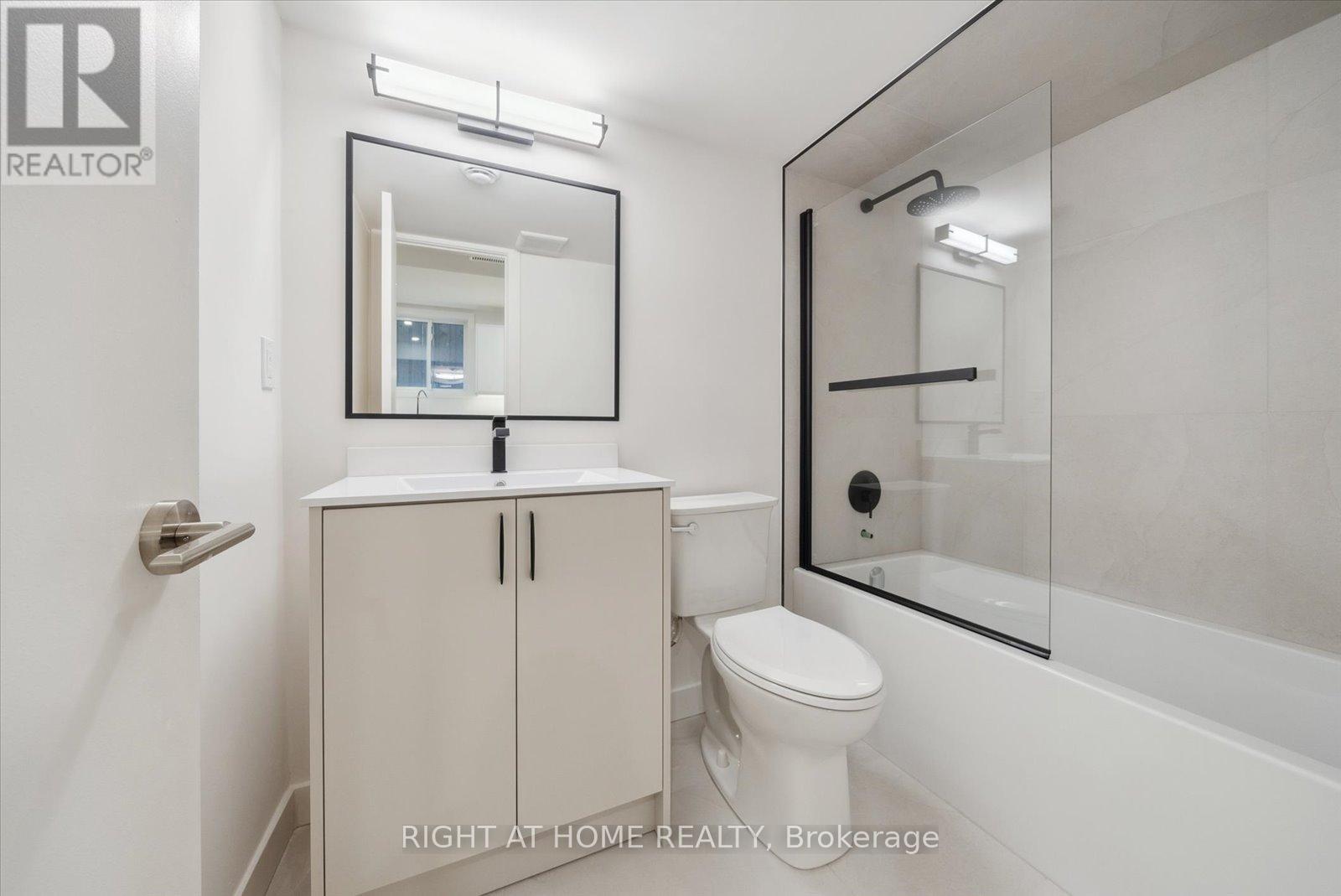 8 - 321 St George Street, Toronto, Ontario  M5R 2R2 - Photo 10 - C12716426