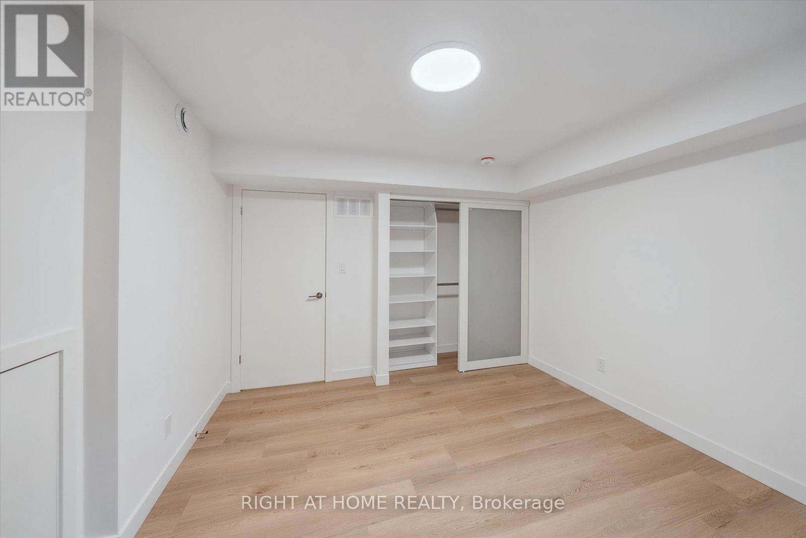 8 - 321 St George Street, Toronto, Ontario  M5R 2R2 - Photo 7 - C12716426