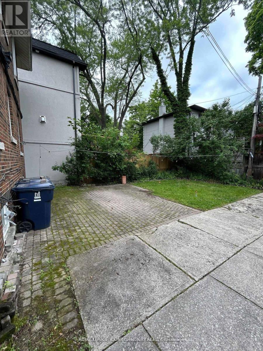 2nd Floor - 32 Glen Echo Road, Toronto, Ontario  M4N 2E1 - Photo 3 - C12716428