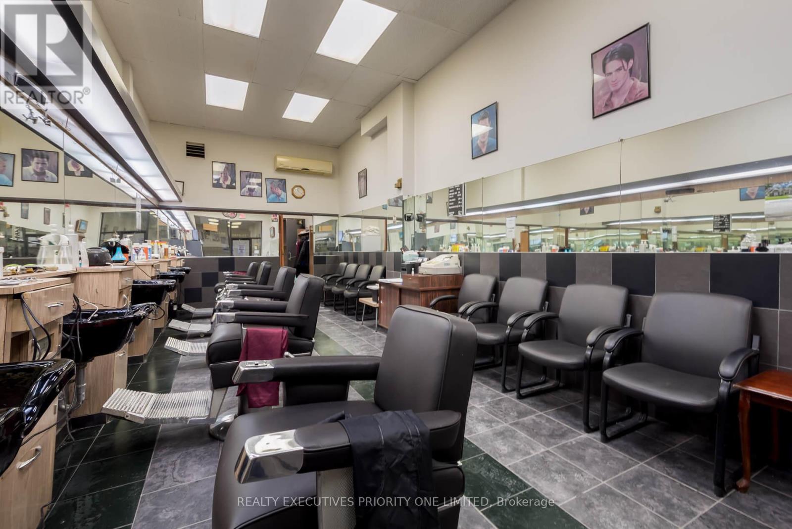 4923 Bathurst Street, Toronto, Ontario  M2R 1X8 - Photo 6 - C12716456