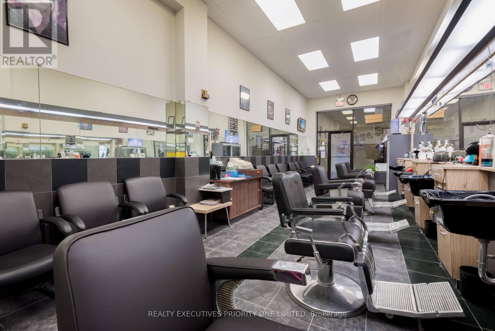 4923 Bathurst Street, Toronto, Ontario  M2R 1X8 - Photo 8 - C12716456