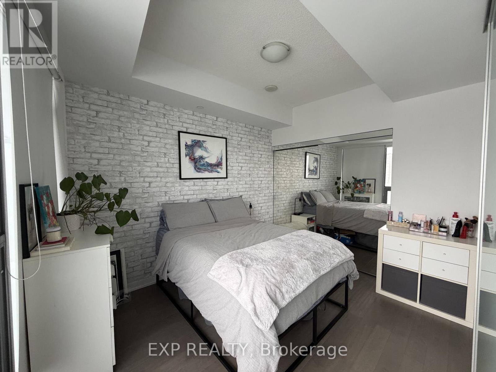 803 - 1815 Yonge Street, Toronto, Ontario  M4T 2A4 - Photo 5 - C12716484
