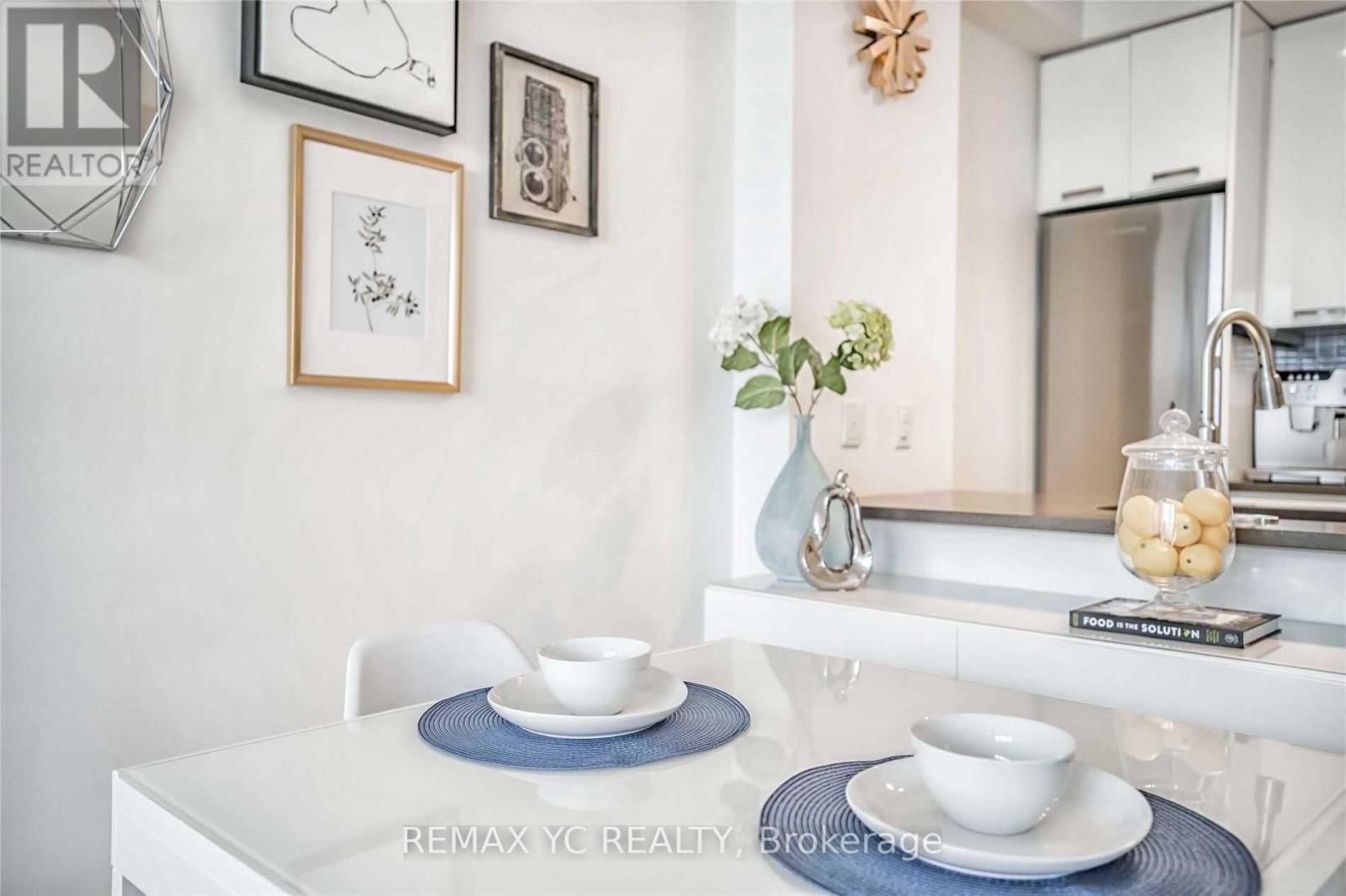 3505 - 295 Adelaide Street W, Toronto, Ontario  M5V 0L4 - Photo 17 - C12716496