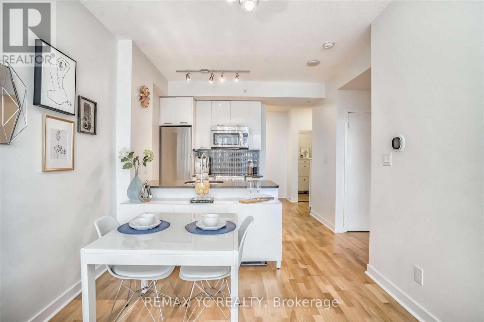 3505 - 295 Adelaide Street W, Toronto, Ontario  M5V 0L4 - Photo 18 - C12716496