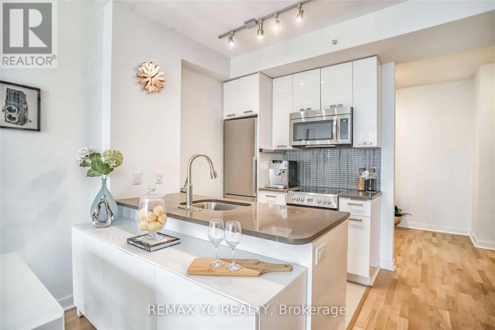 3505 - 295 Adelaide Street W, Toronto, Ontario  M5V 0L4 - Photo 19 - C12716496