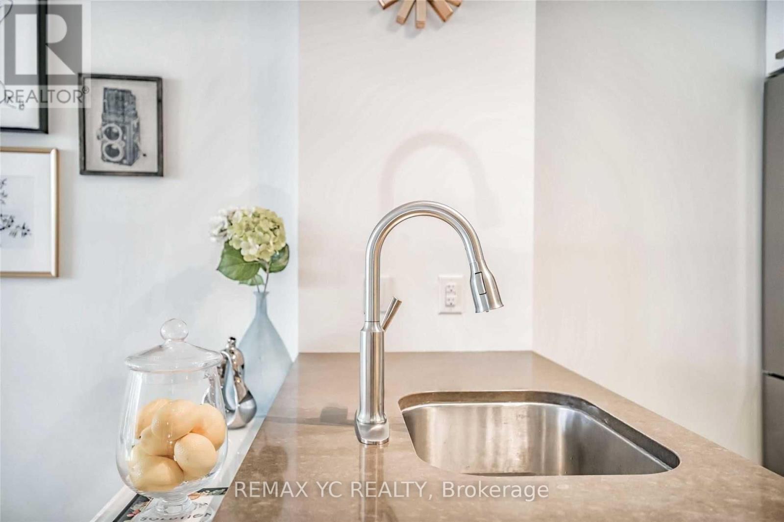 3505 - 295 Adelaide Street W, Toronto, Ontario  M5V 0L4 - Photo 20 - C12716496