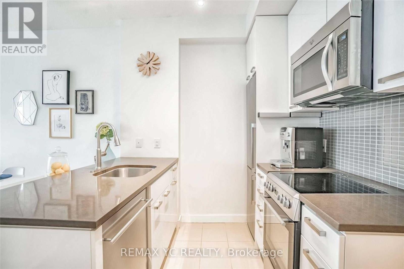 3505 - 295 Adelaide Street W, Toronto, Ontario  M5V 0L4 - Photo 21 - C12716496