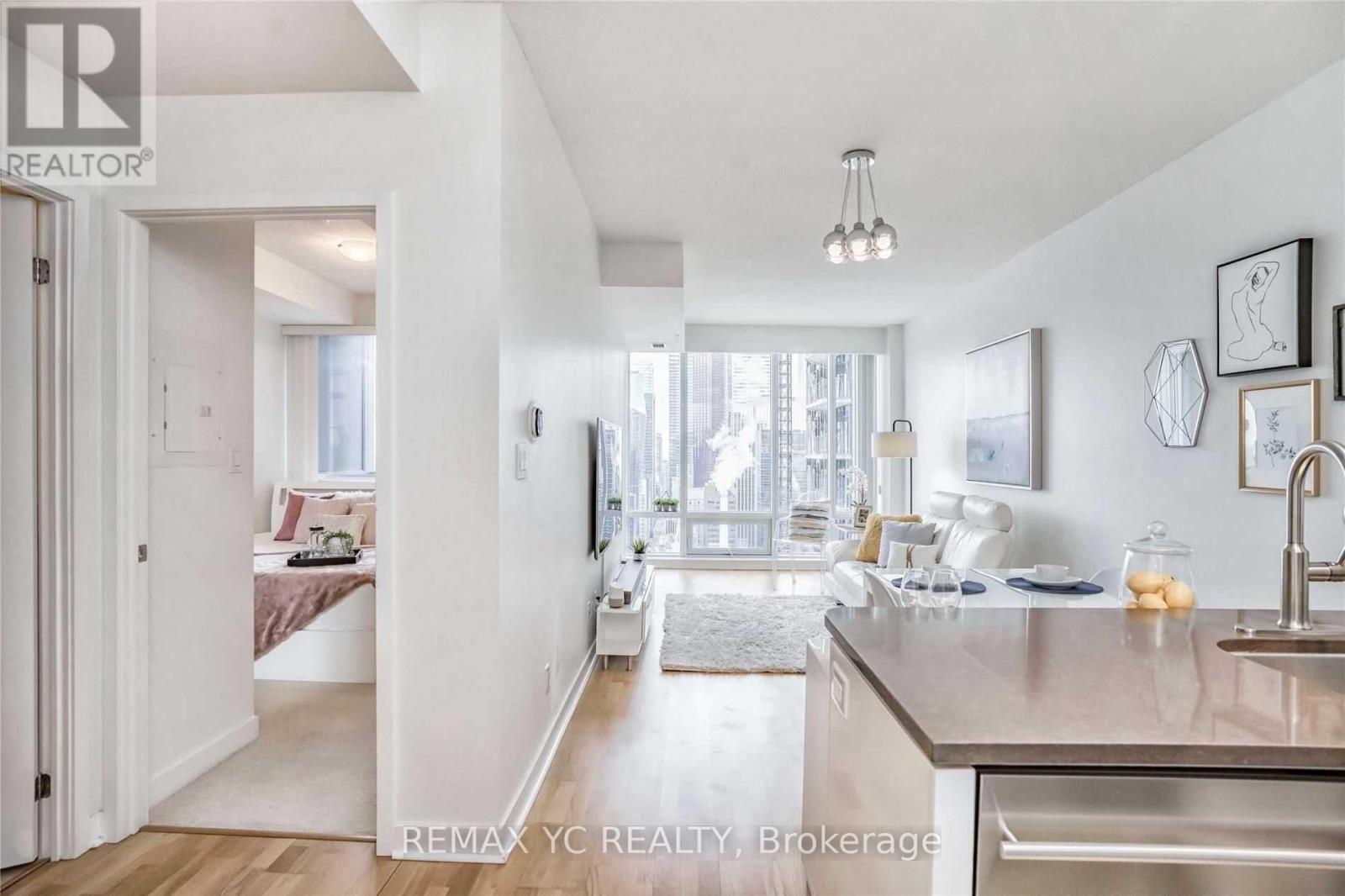 3505 - 295 Adelaide Street W, Toronto, Ontario  M5V 0L4 - Photo 5 - C12716496