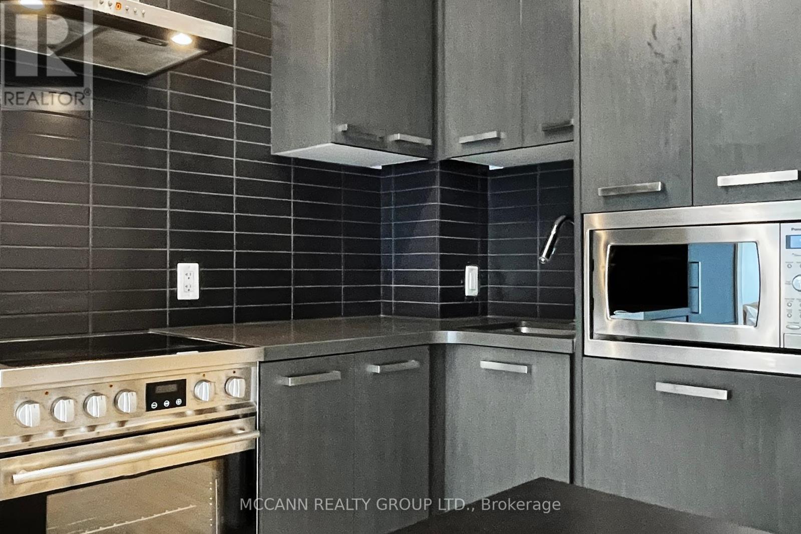 S322 - 455 Front Street E, Toronto, Ontario  M5A 0G2 - Photo 19 - C12716512