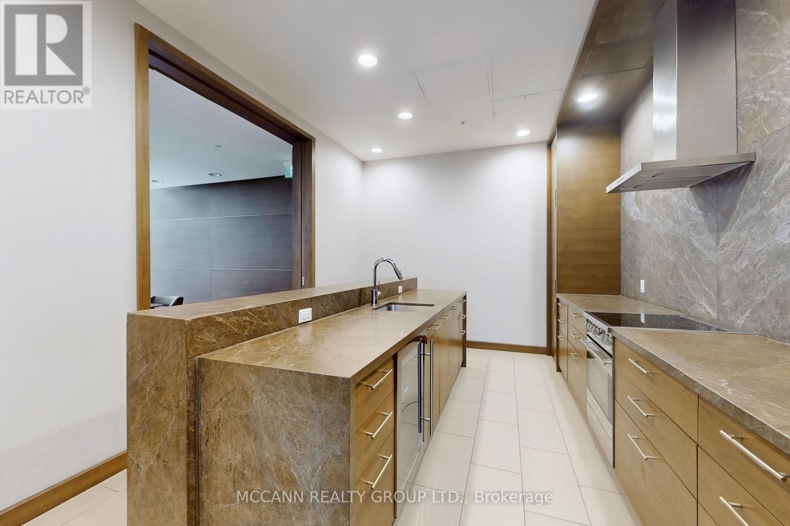 S322 - 455 Front Street E, Toronto, Ontario  M5A 0G2 - Photo 46 - C12716512