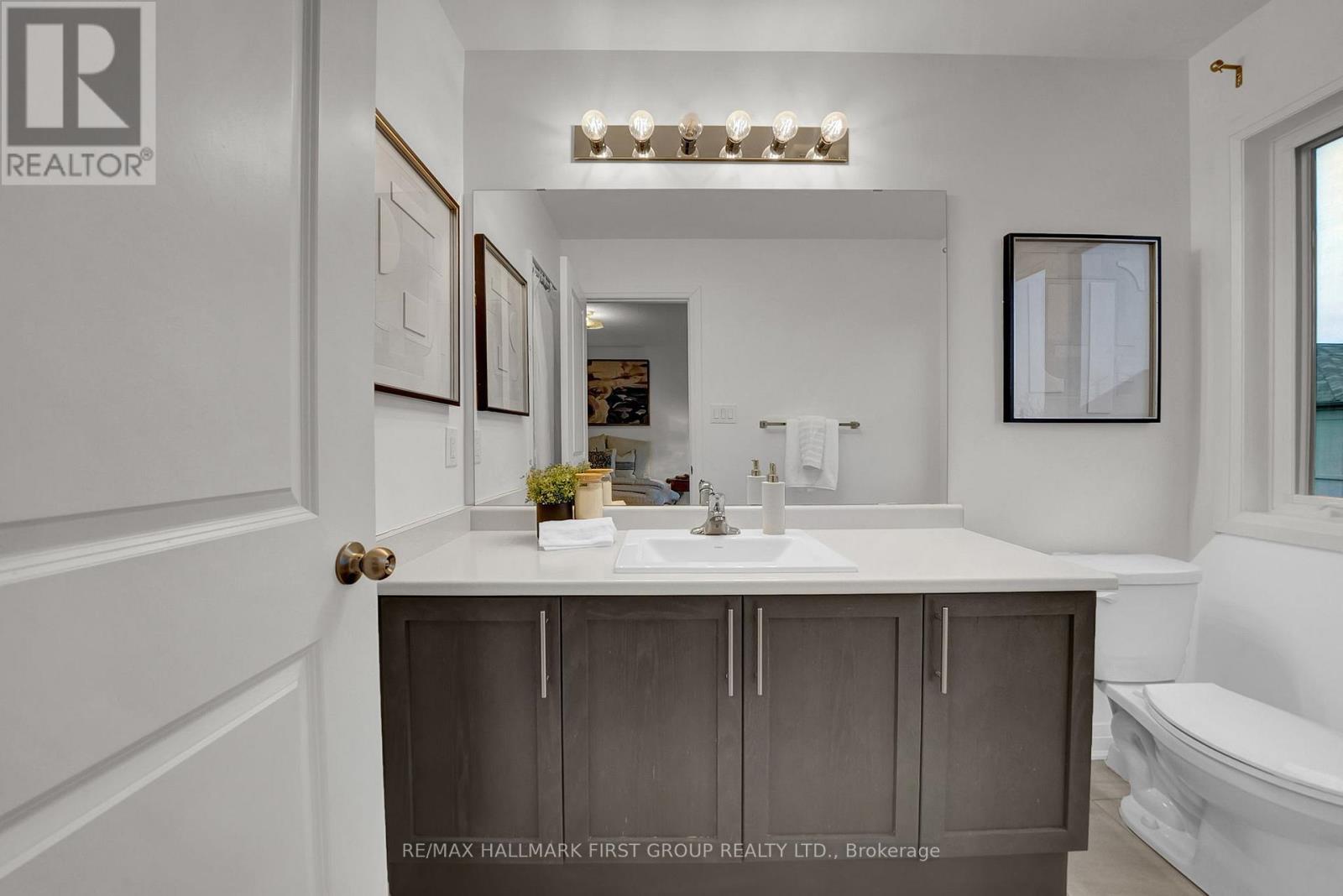 40 Caspian Square, Clarington, Ontario  L1C 7G3 - Photo 14 - E12716476