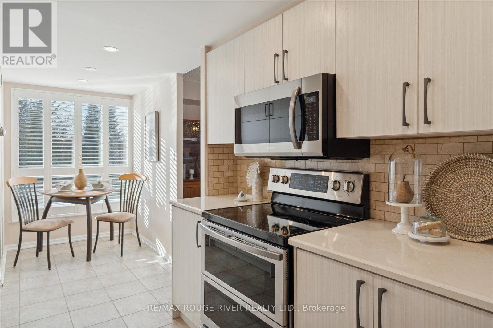 312 - 712 Rossland Road, Whitby, Ontario  L1N 9E8 - Photo 18 - E12716528