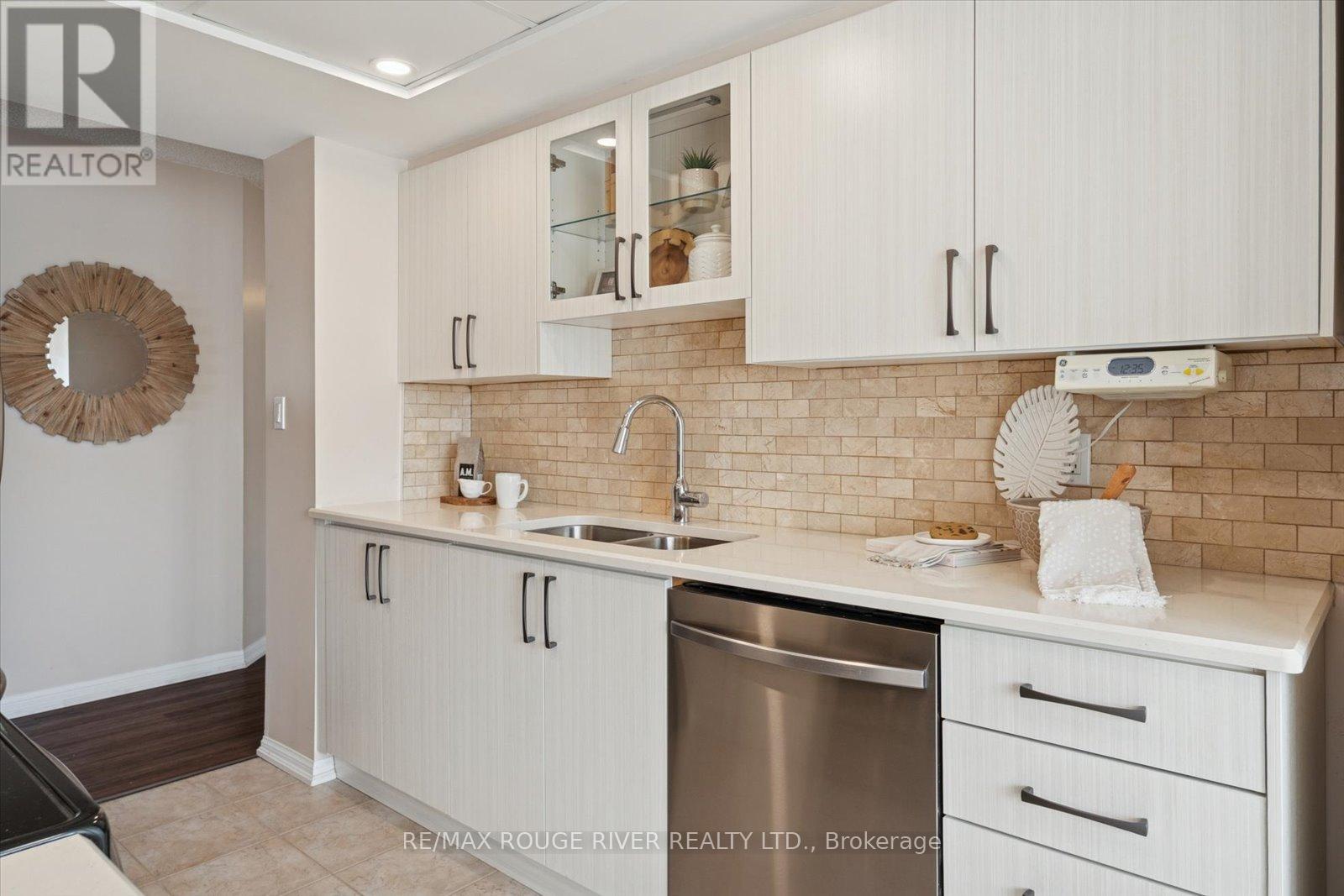 312 - 712 Rossland Road, Whitby, Ontario  L1N 9E8 - Photo 22 - E12716528