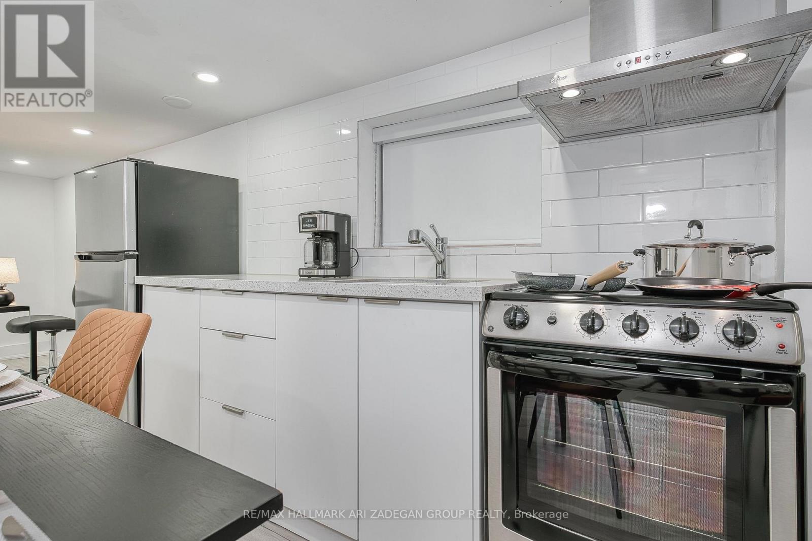 Lower Fl - 138 Booth Avenue, Toronto, Ontario  M4M 2M4 - Photo 12 - E12716540