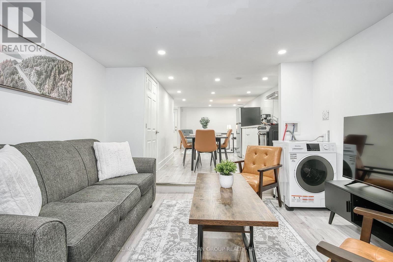 Lower Fl - 138 Booth Avenue, Toronto, Ontario  M4M 2M4 - Photo 15 - E12716540