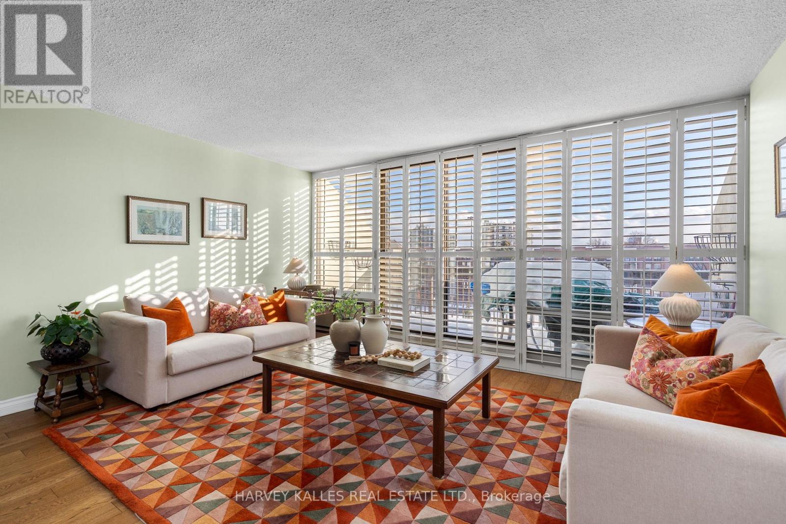 504 - 10 Fashion Roseway, Toronto, Ontario  M2N 6B6 - Photo 2 - C12714816