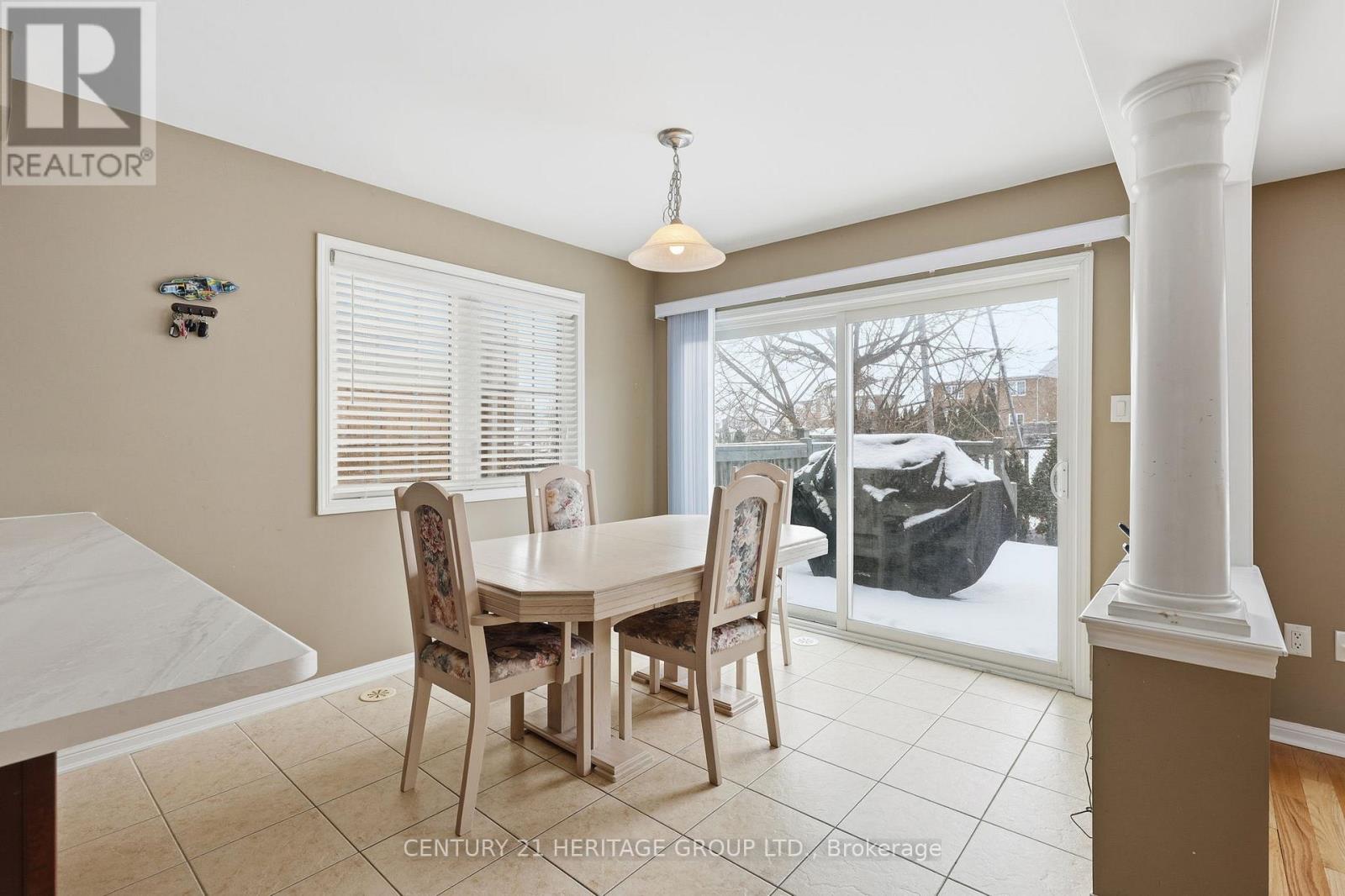 40 Cliff Gunn Road, Newmarket, Ontario  L3X 3J8 - Photo 9 - N12716360