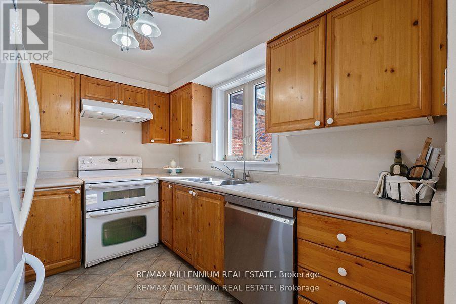 759 Chestnut Street, Innisfil, Ontario  L9S 2H8 - Photo 34 - N12716376