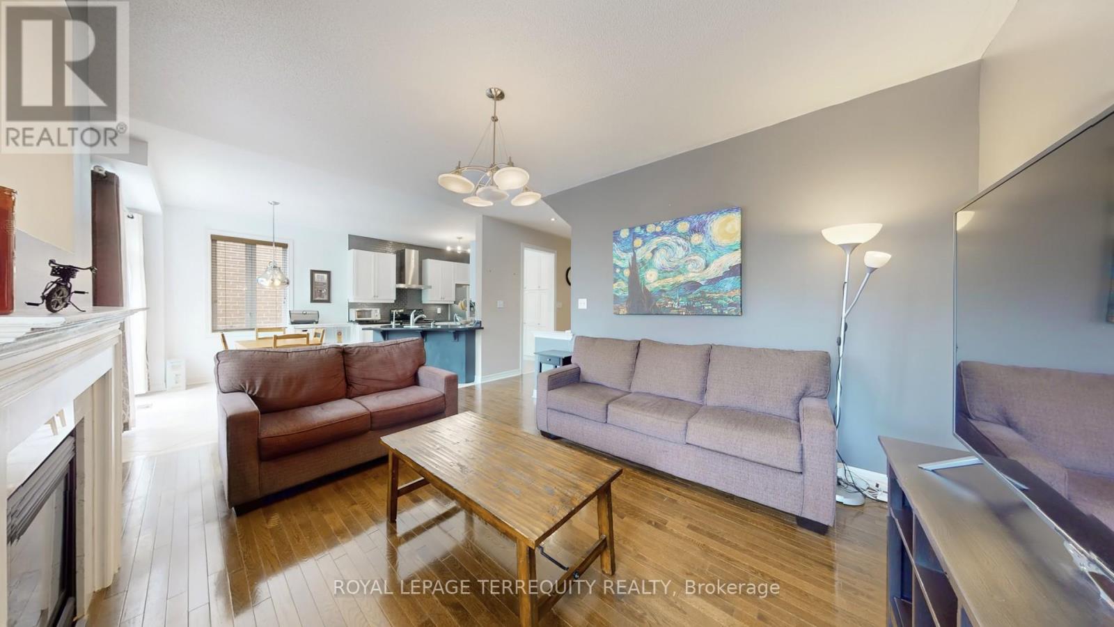 69 Vine Cliff Boulevard, Markham, Ontario  L6C 3E2 - Photo 4 - N12716390