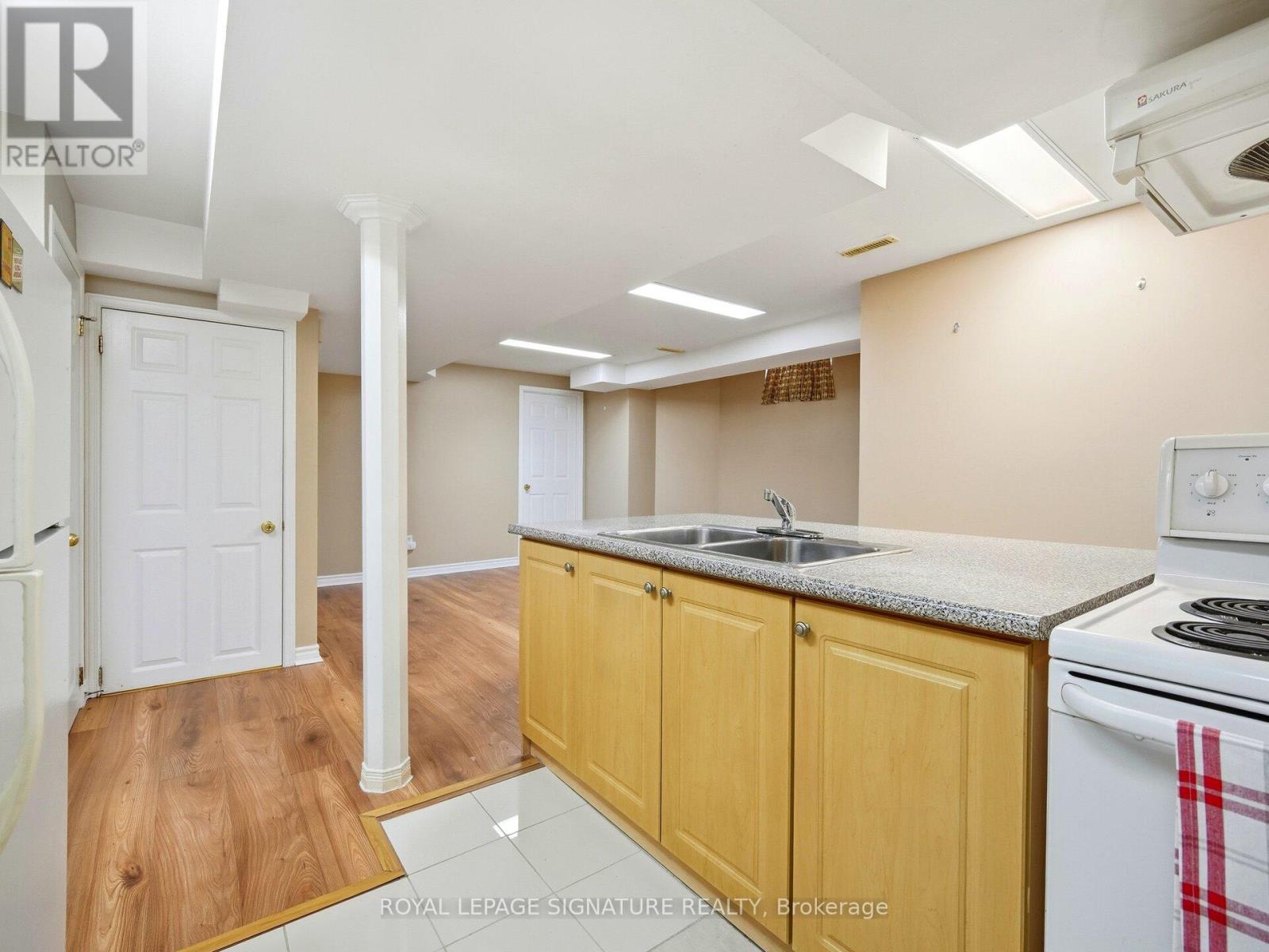 2 - 29 Ocean Avenue, Vaughan, Ontario  L6A 2X7 - Photo 19 - N12716500