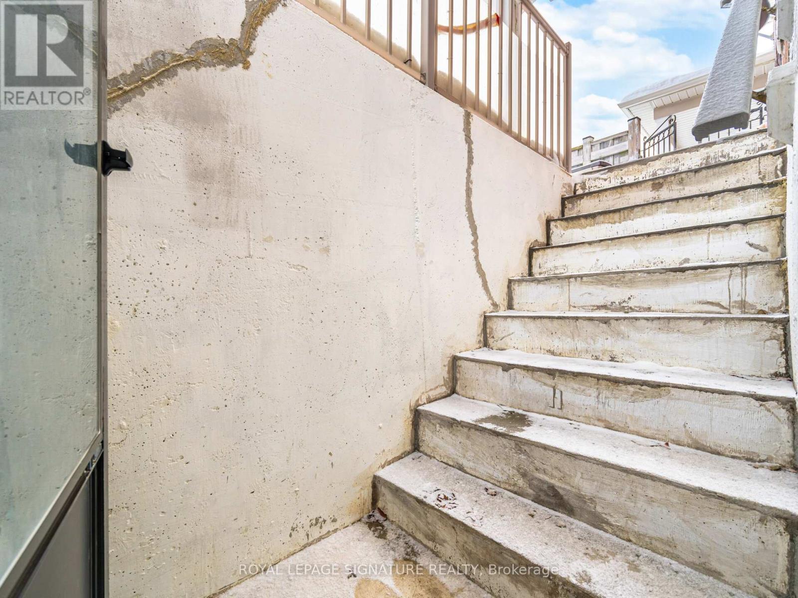 2 - 29 Ocean Avenue, Vaughan, Ontario  L6A 2X7 - Photo 33 - N12716500