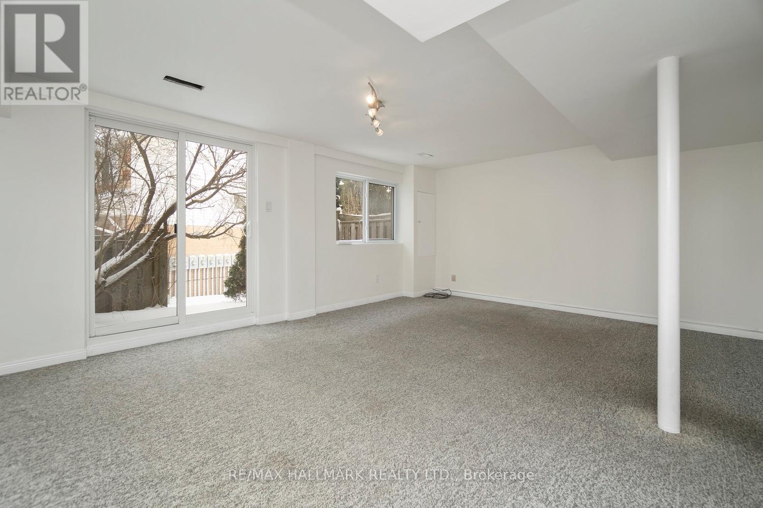 16 - 595 Gibney Crescent, Newmarket, Ontario  L3X 1Y3 - Photo 14 - N12716506