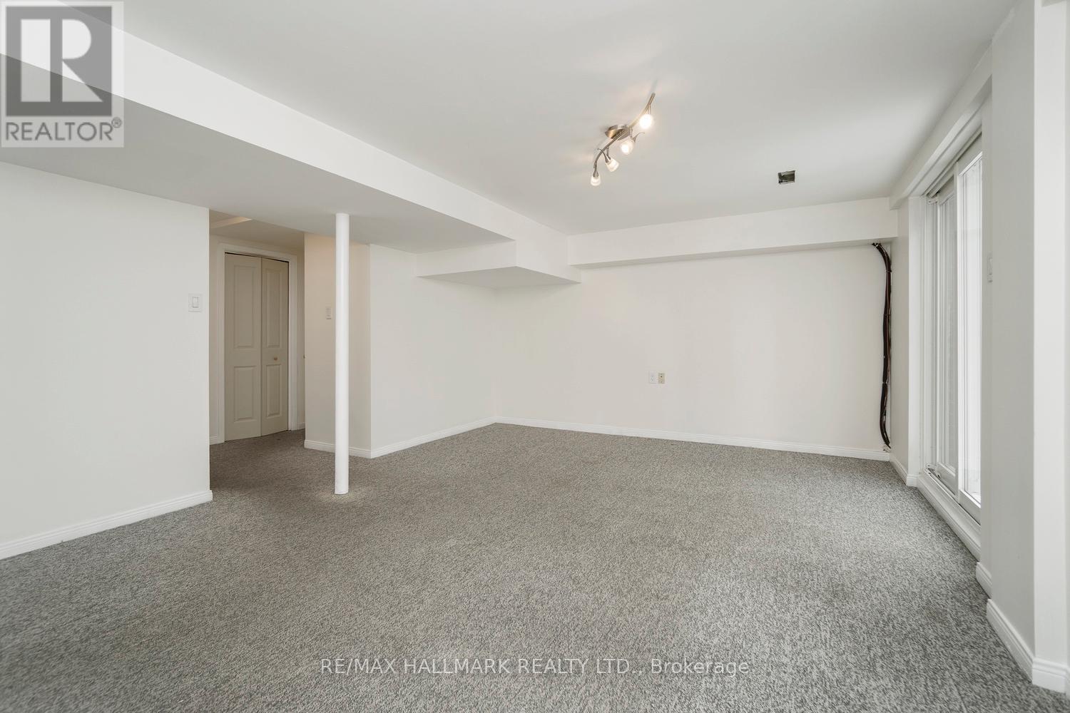 16 - 595 Gibney Crescent, Newmarket, Ontario  L3X 1Y3 - Photo 17 - N12716506