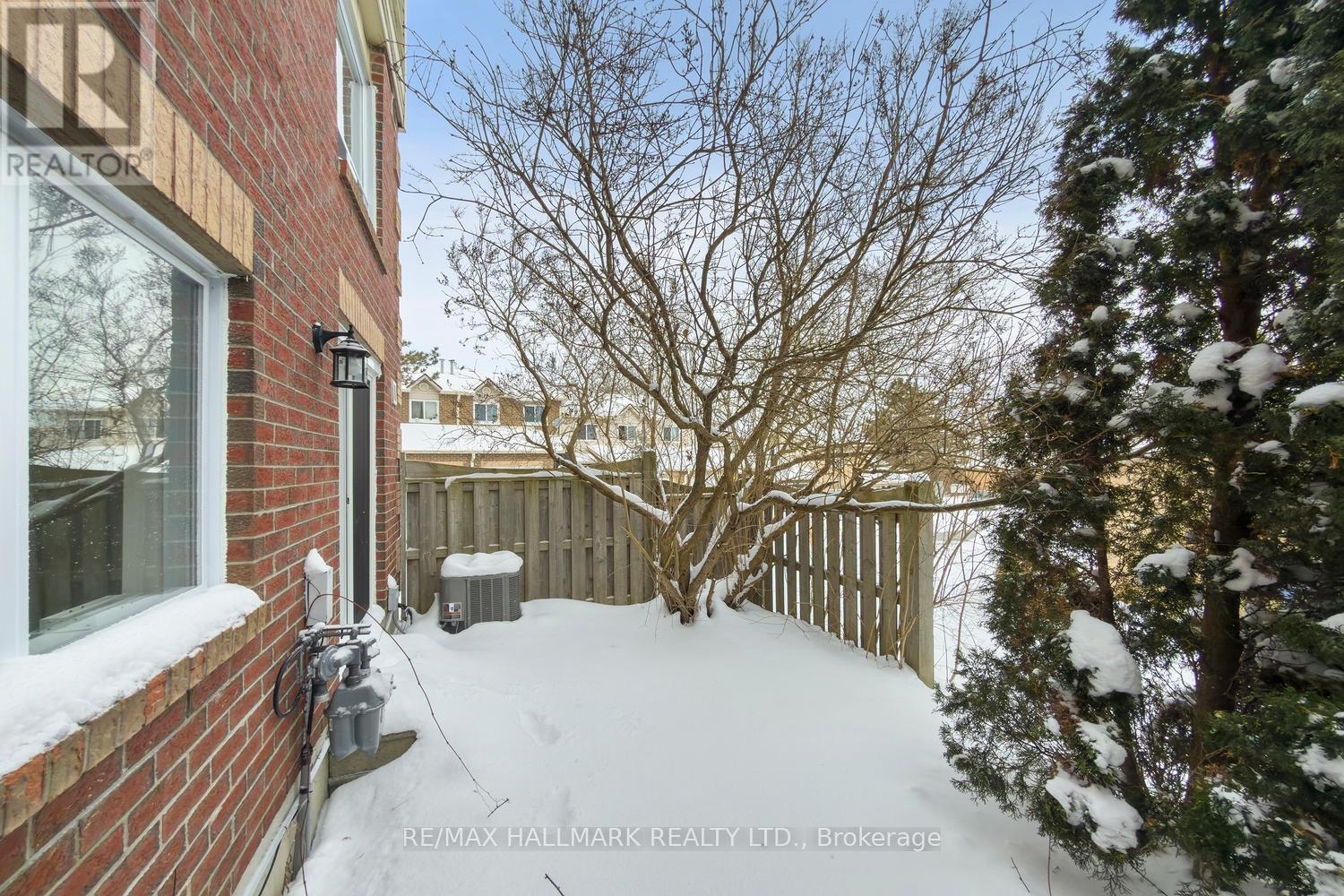 16 - 595 Gibney Crescent, Newmarket, Ontario  L3X 1Y3 - Photo 19 - N12716506