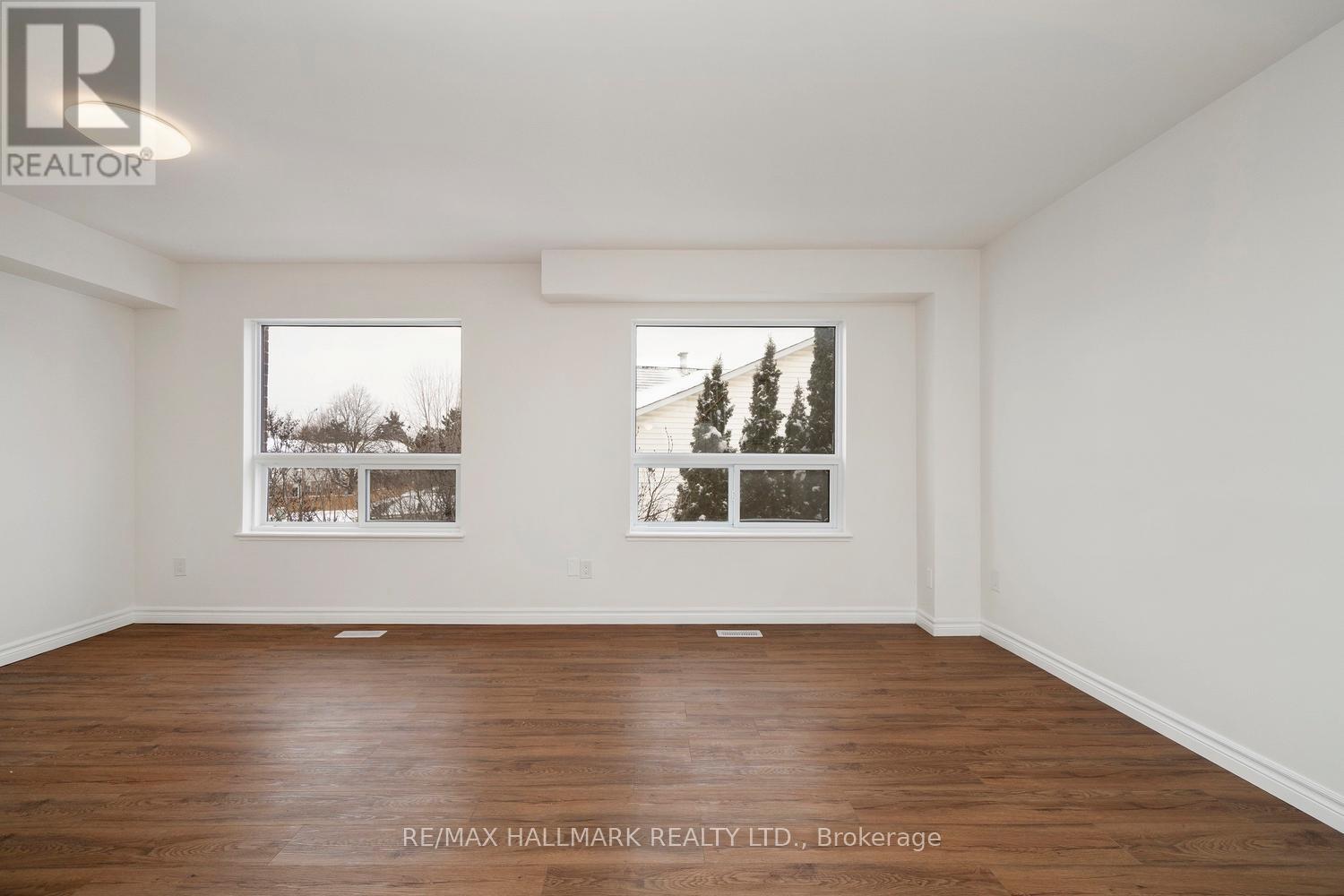 16 - 595 Gibney Crescent, Newmarket, Ontario  L3X 1Y3 - Photo 20 - N12716506