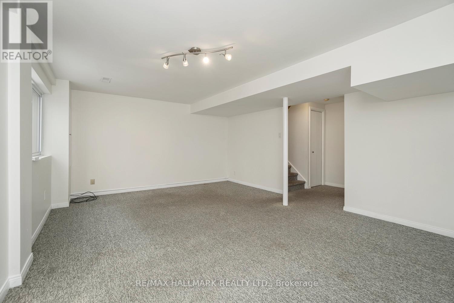 16 - 595 Gibney Crescent, Newmarket, Ontario  L3X 1Y3 - Photo 28 - N12716506