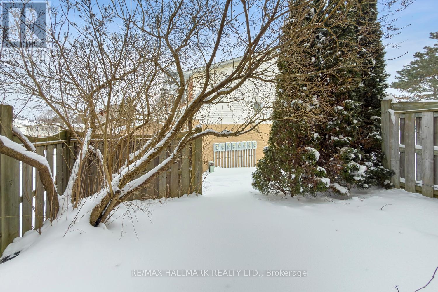 16 - 595 Gibney Crescent, Newmarket, Ontario  L3X 1Y3 - Photo 31 - N12716506