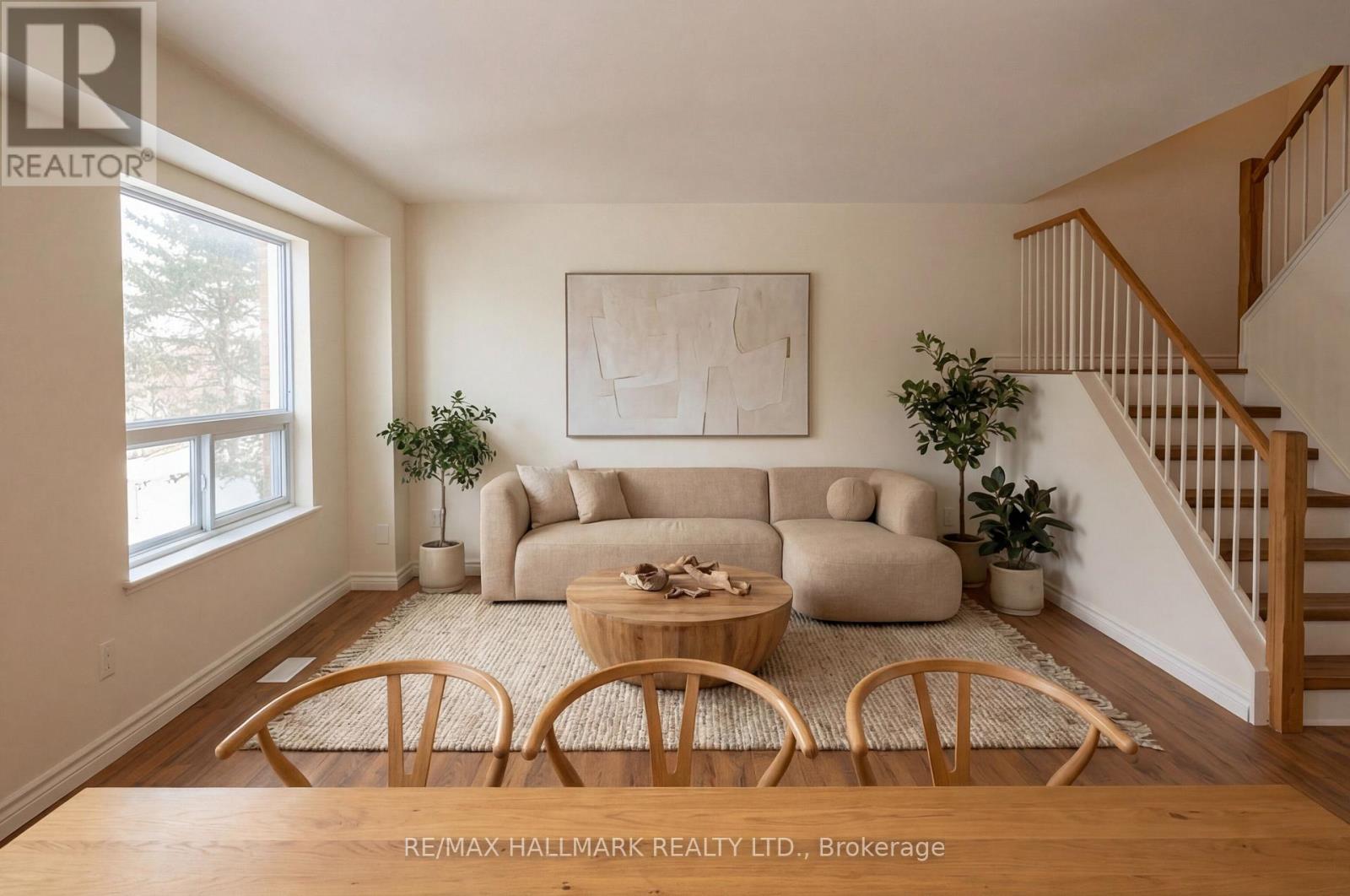 16 - 595 Gibney Crescent, Newmarket, Ontario  L3X 1Y3 - Photo 4 - N12716506