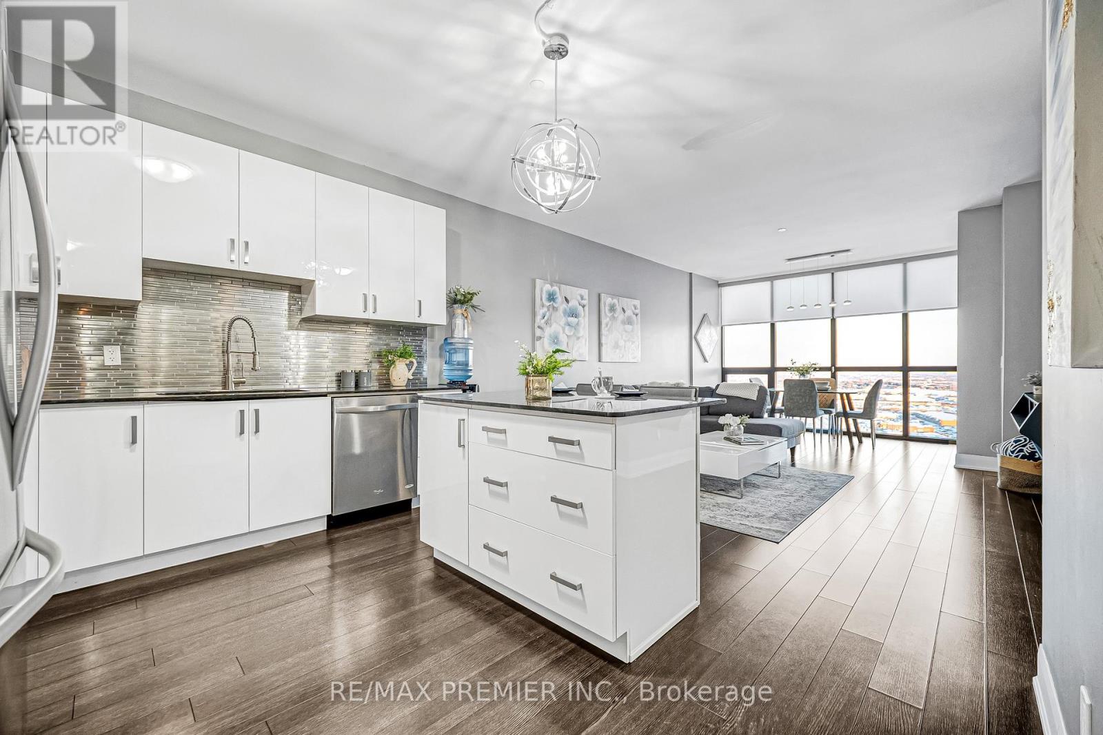 2001 - 2900 Highway 7, Vaughan, Ontario  L4K 0G3 - Photo 11 - N12716552