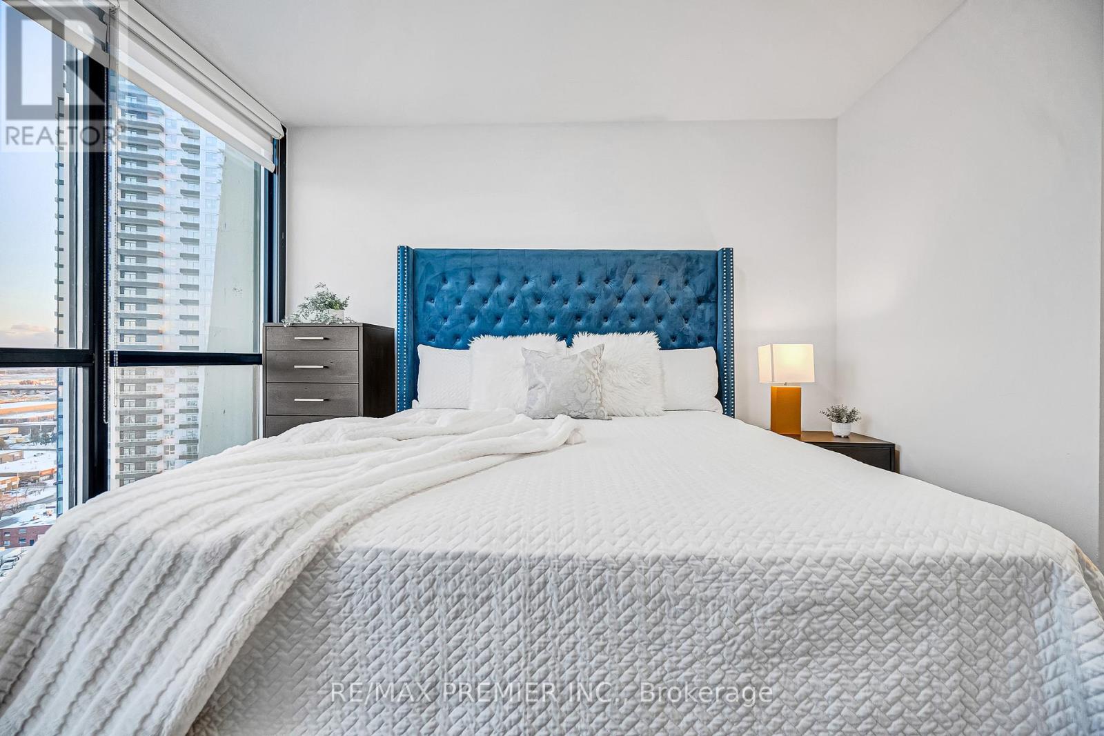 2001 - 2900 Highway 7, Vaughan, Ontario  L4K 0G3 - Photo 36 - N12716552