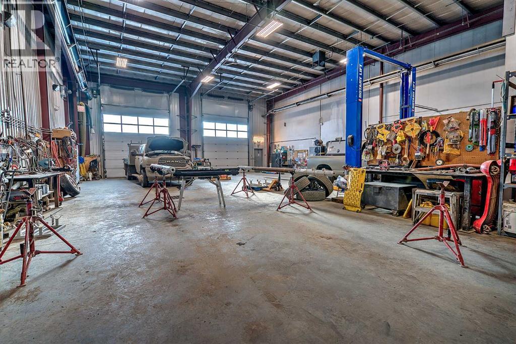 135  & 141 Clearmile Avenue, Rural Red Deer County, Alberta  T4E 0A1 - Photo 24 - A2280520