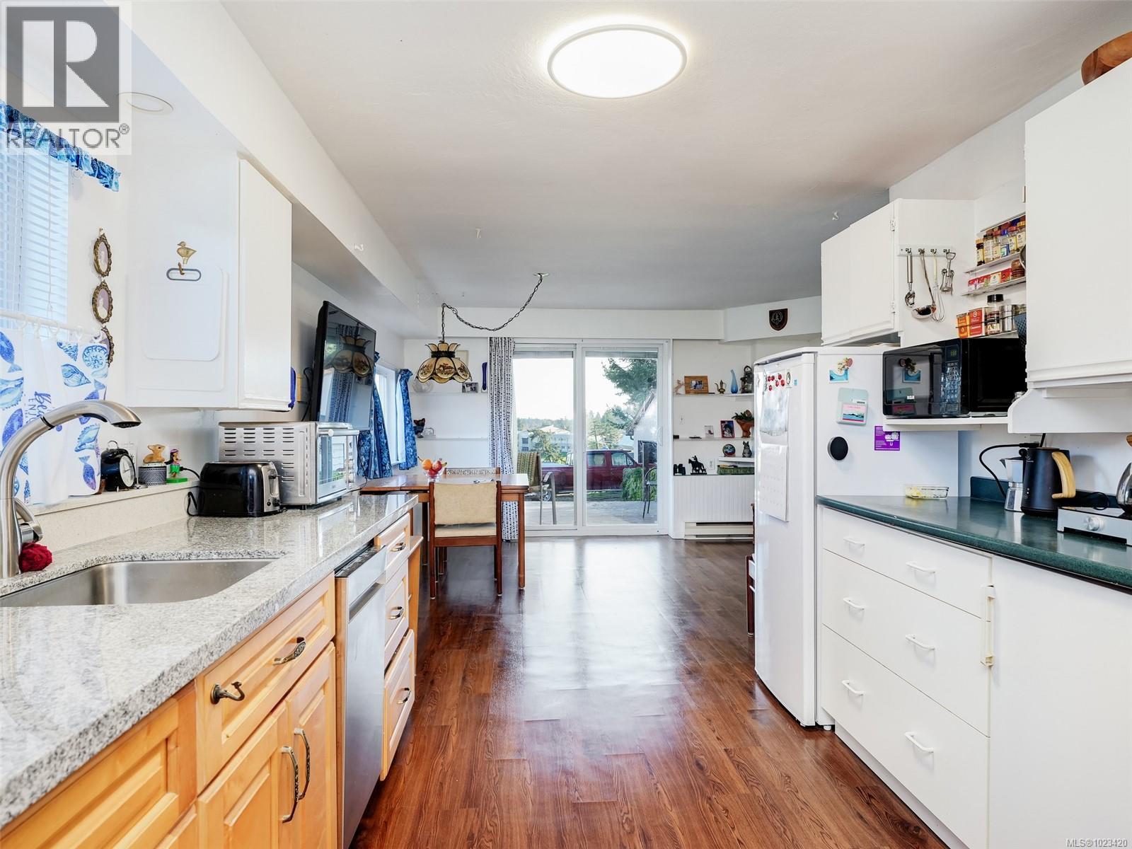 269 Glenairlie Dr, View Royal, British Columbia  V9B 1K5 - Photo 31 - 1023420