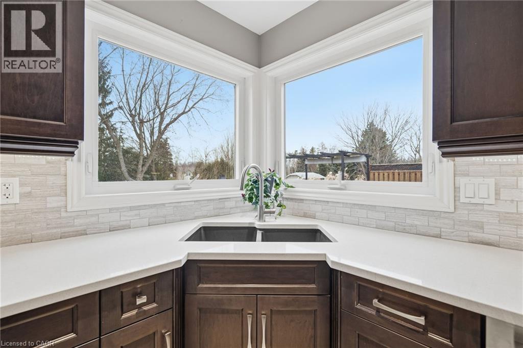 9 Cornelia Court, Millgrove, Ontario  L8B 0Z9 - Photo 10 - 40798592