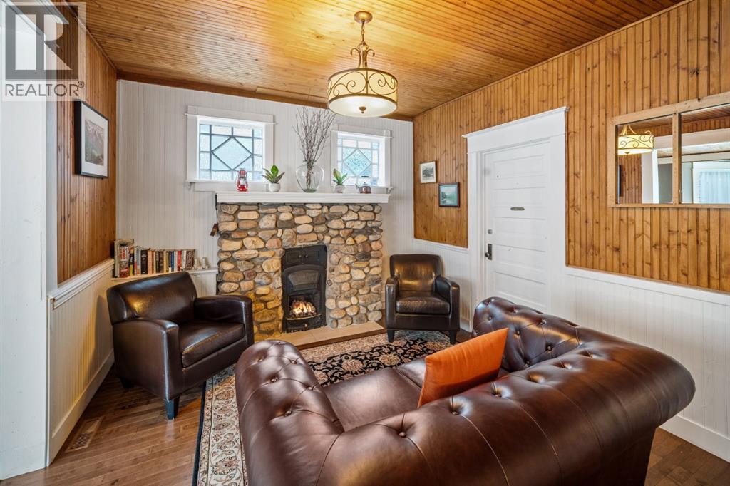 137 Muskrat Street, Banff, Alberta  T1L 1E6 - Photo 4 - A2279199