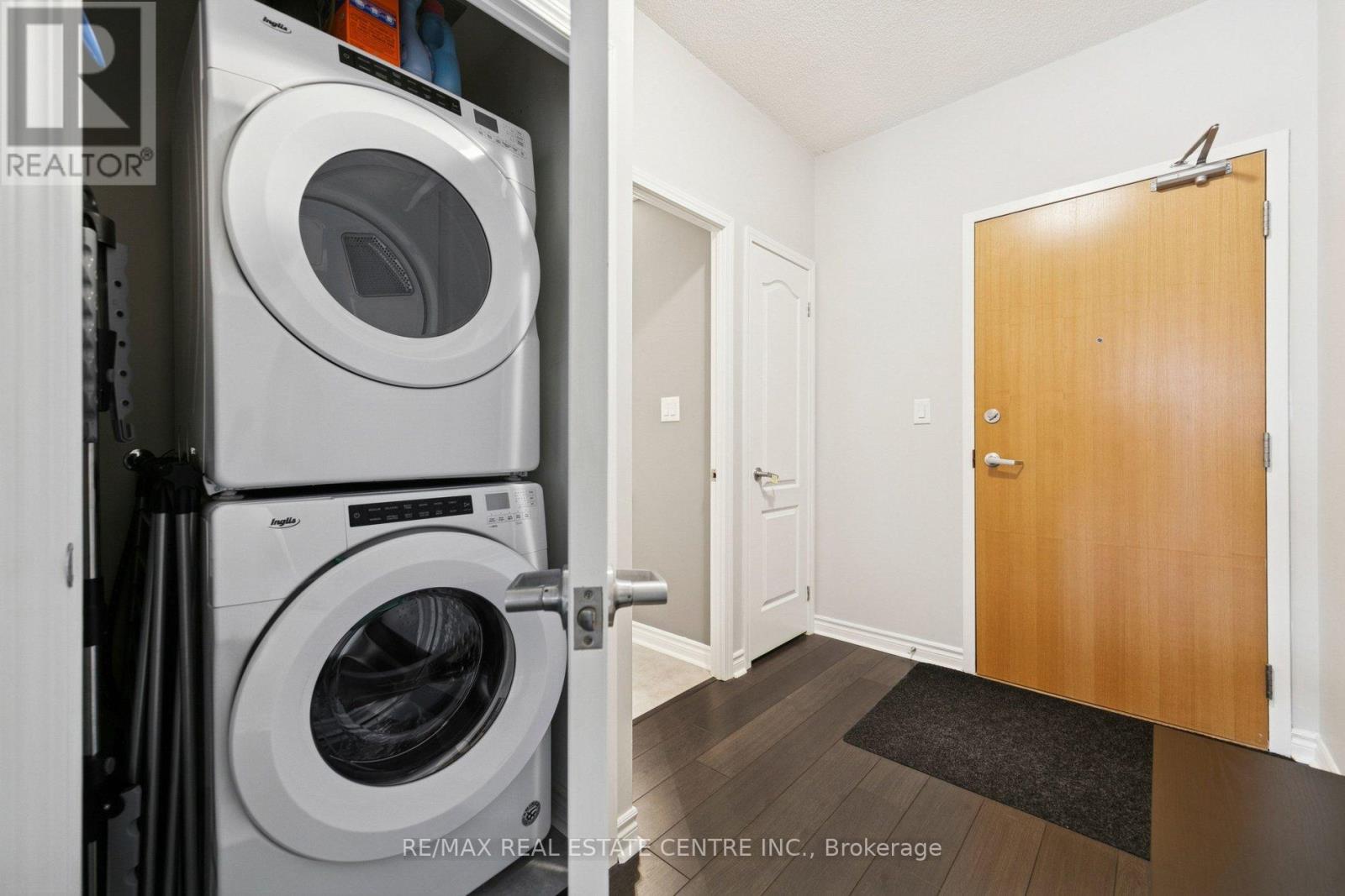 604 - 3865 Lake Shore Boulevard W, Toronto, Ontario  M8W 0A2 - Photo 6 - W12716286