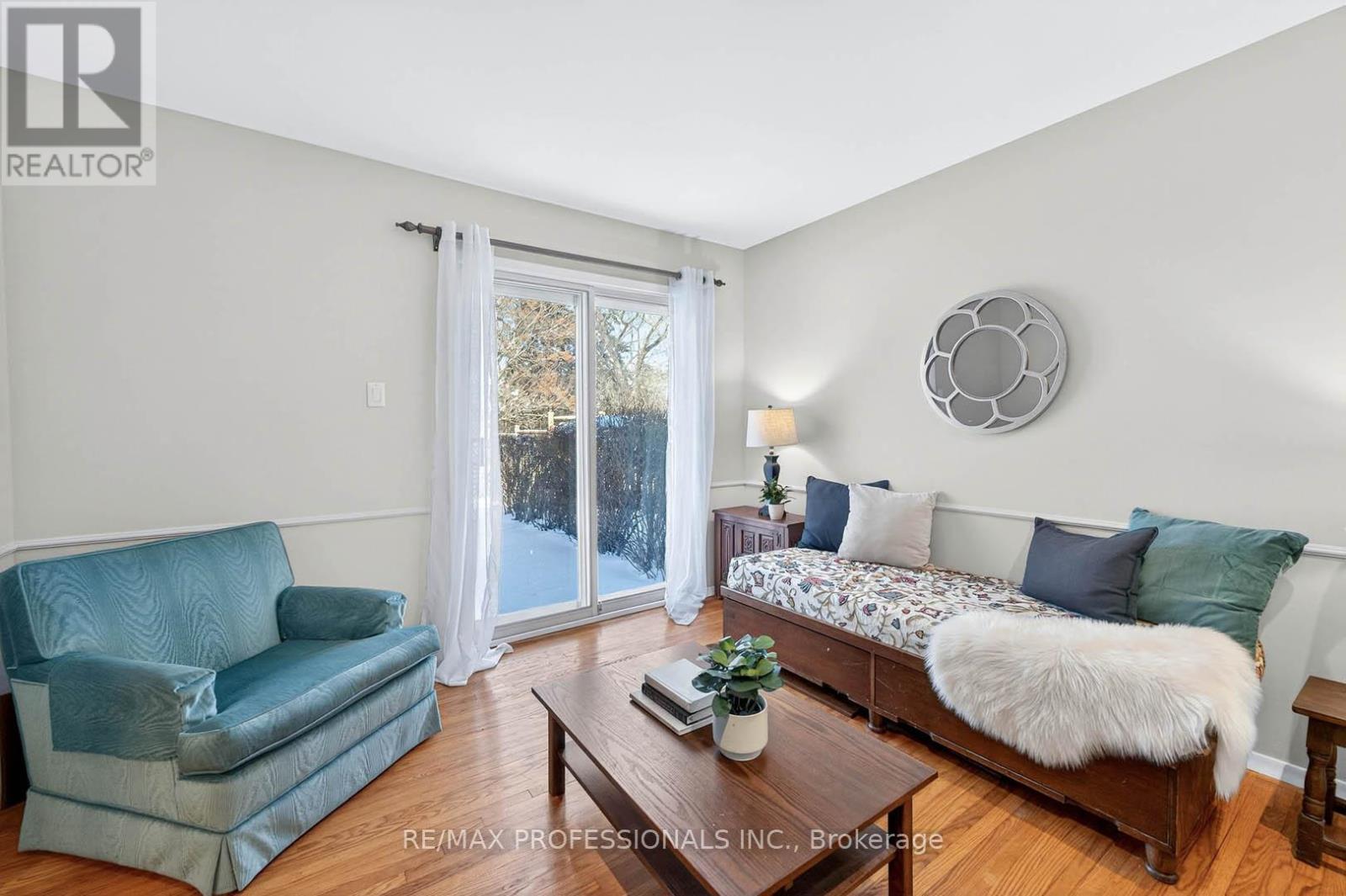 2133 Perran Drive, Mississauga, Ontario  L5K 1L9 - Photo 22 - W12716290