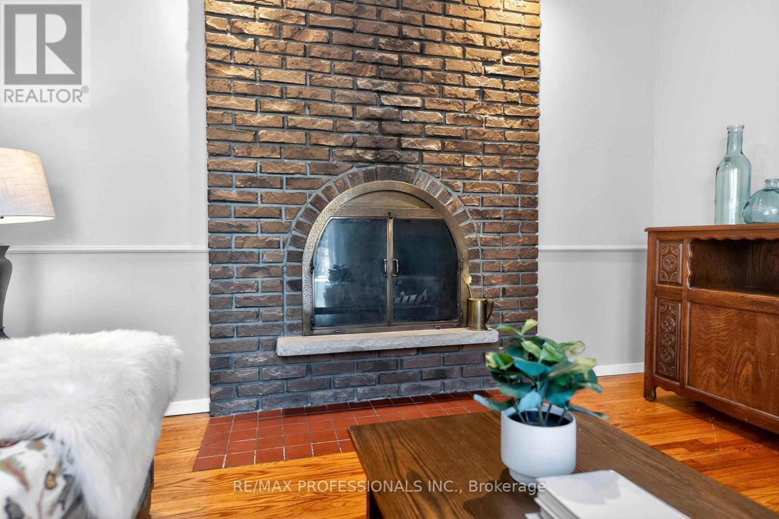 2133 Perran Drive, Mississauga, Ontario  L5K 1L9 - Photo 24 - W12716290