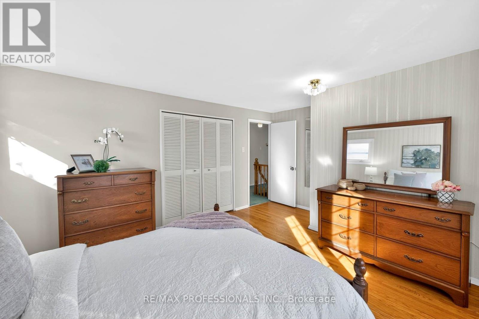 2133 Perran Drive, Mississauga, Ontario  L5K 1L9 - Photo 29 - W12716290