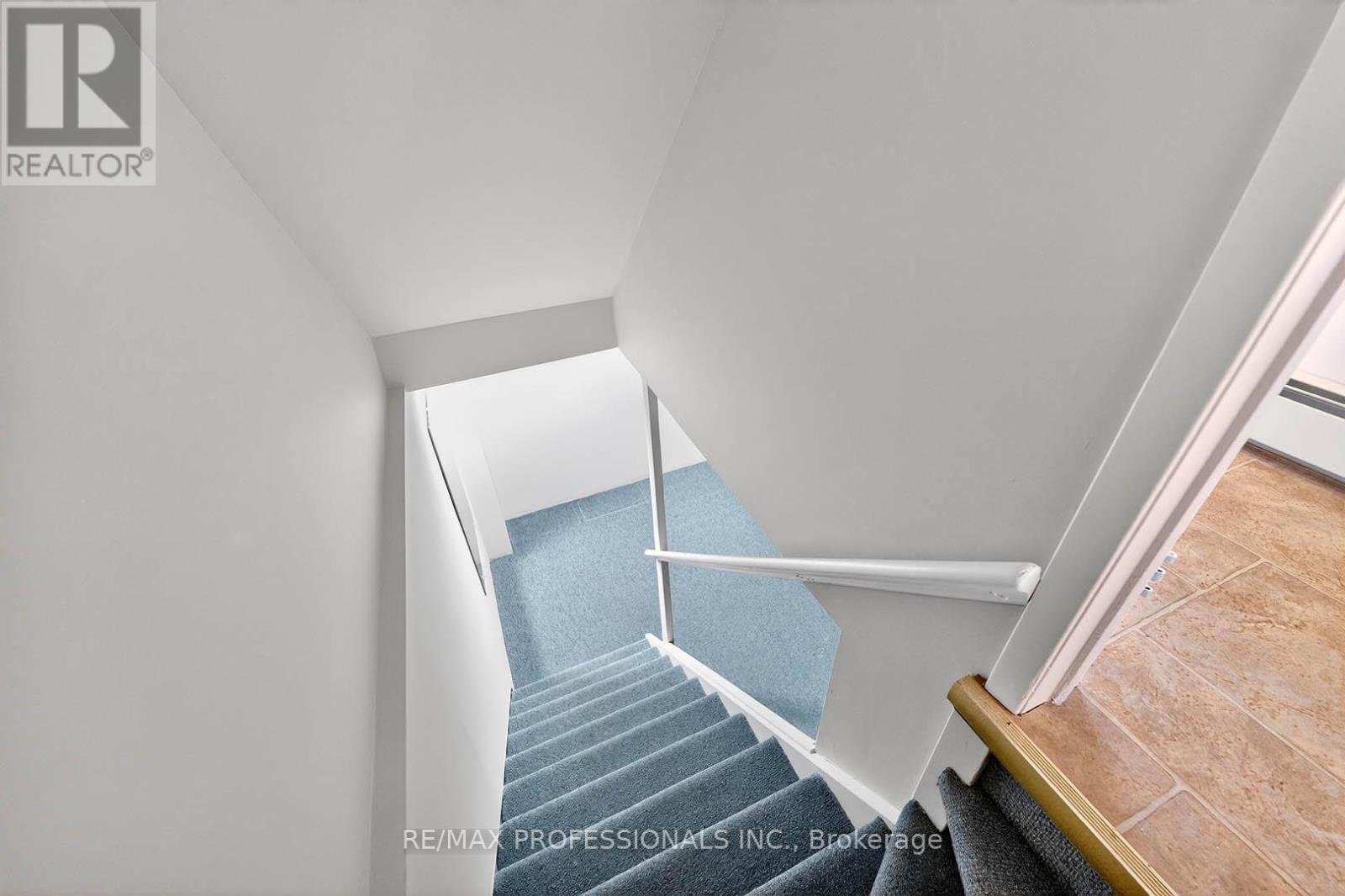 2133 Perran Drive, Mississauga, Ontario  L5K 1L9 - Photo 40 - W12716290