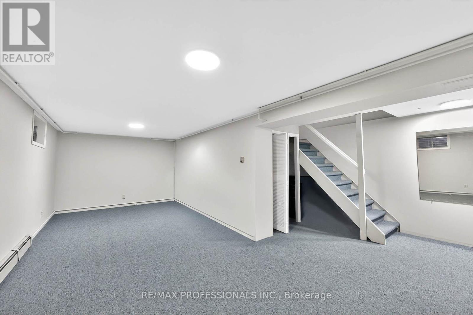 2133 Perran Drive, Mississauga, Ontario  L5K 1L9 - Photo 43 - W12716290