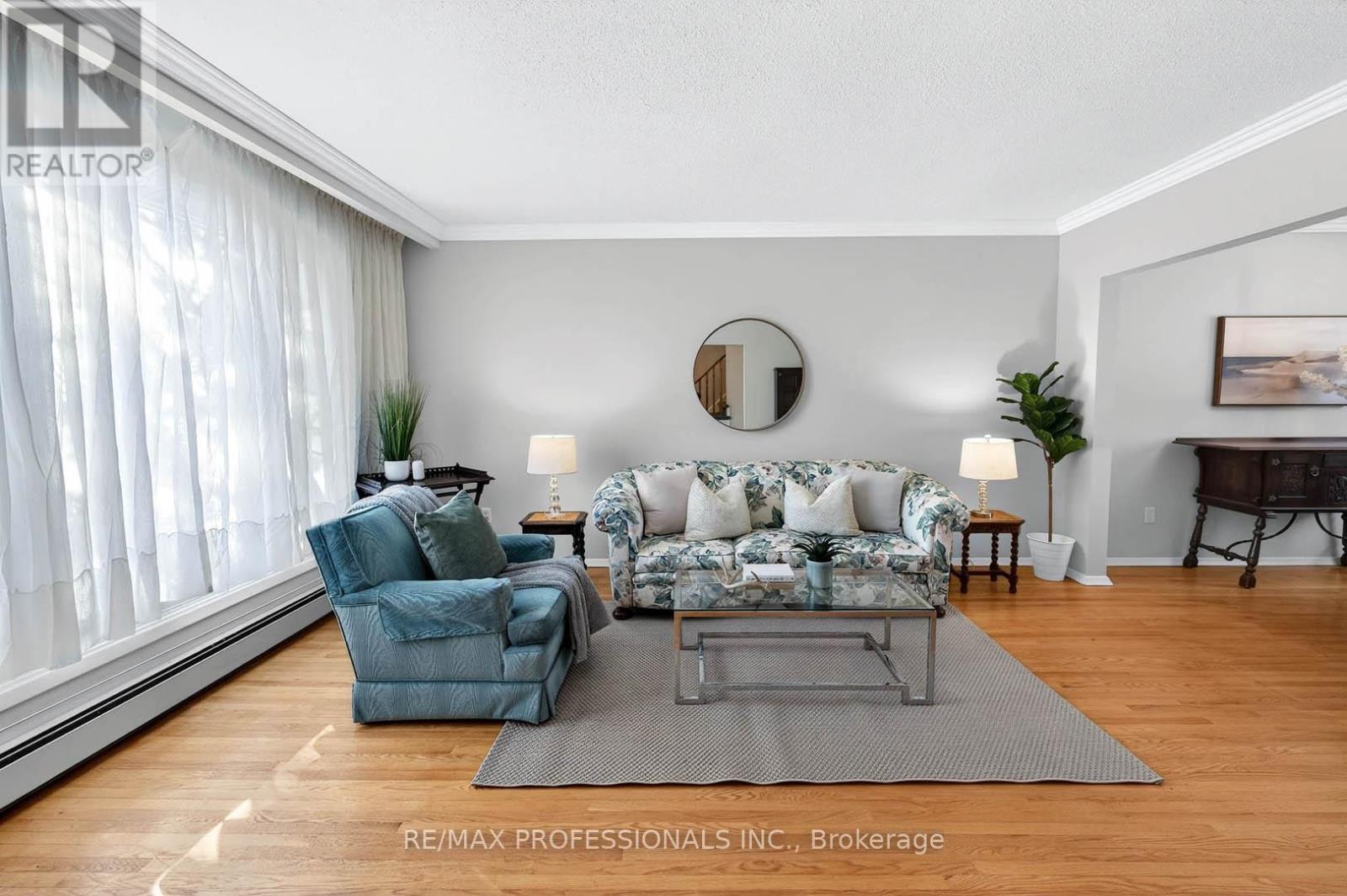 2133 Perran Drive, Mississauga, Ontario  L5K 1L9 - Photo 8 - W12716290