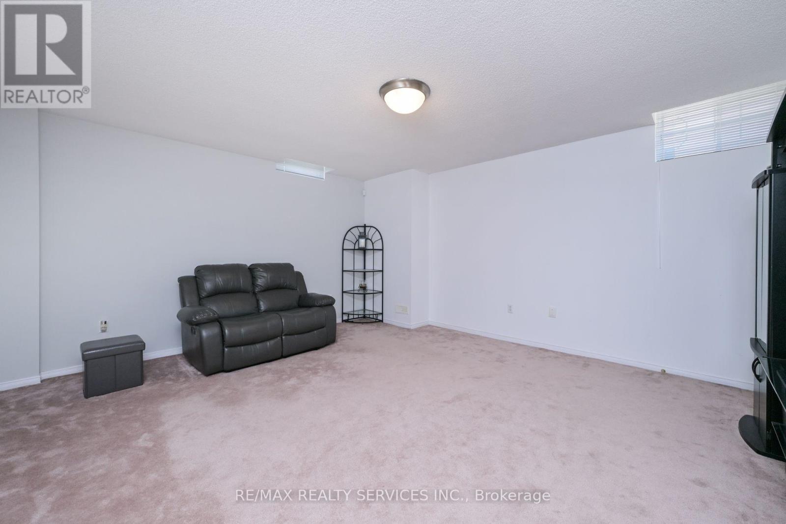 59 Springview Drive, Brampton, Ontario  L6X 4L8 - Photo 20 - W12716338