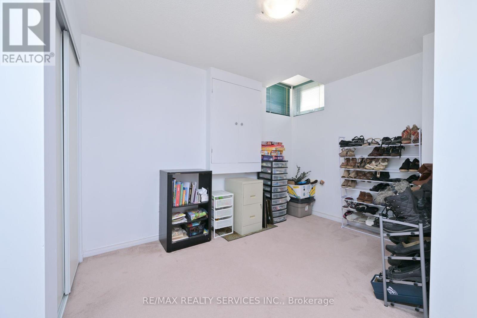 59 Springview Drive, Brampton, Ontario  L6X 4L8 - Photo 24 - W12716338