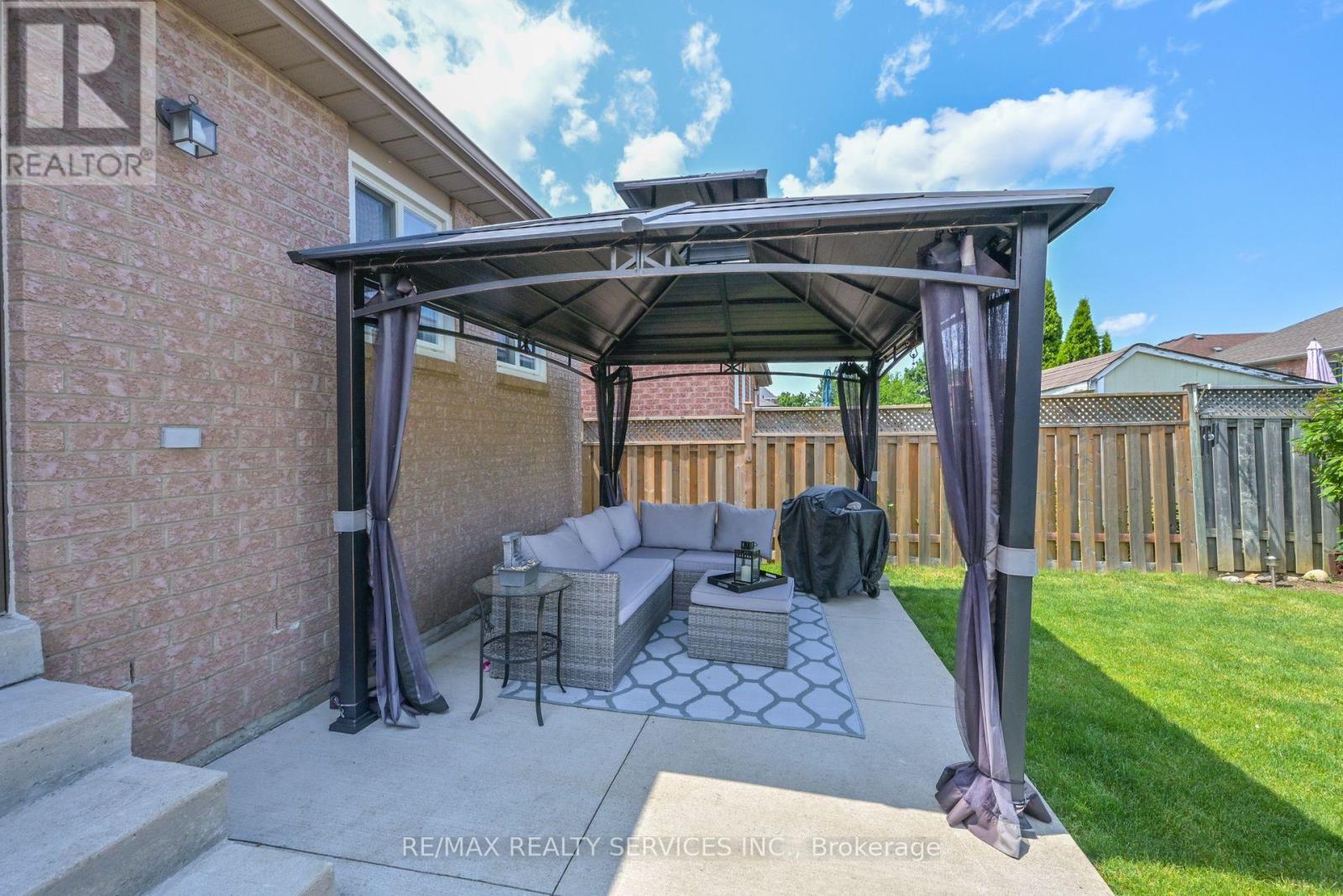 59 Springview Drive, Brampton, Ontario  L6X 4L8 - Photo 28 - W12716338