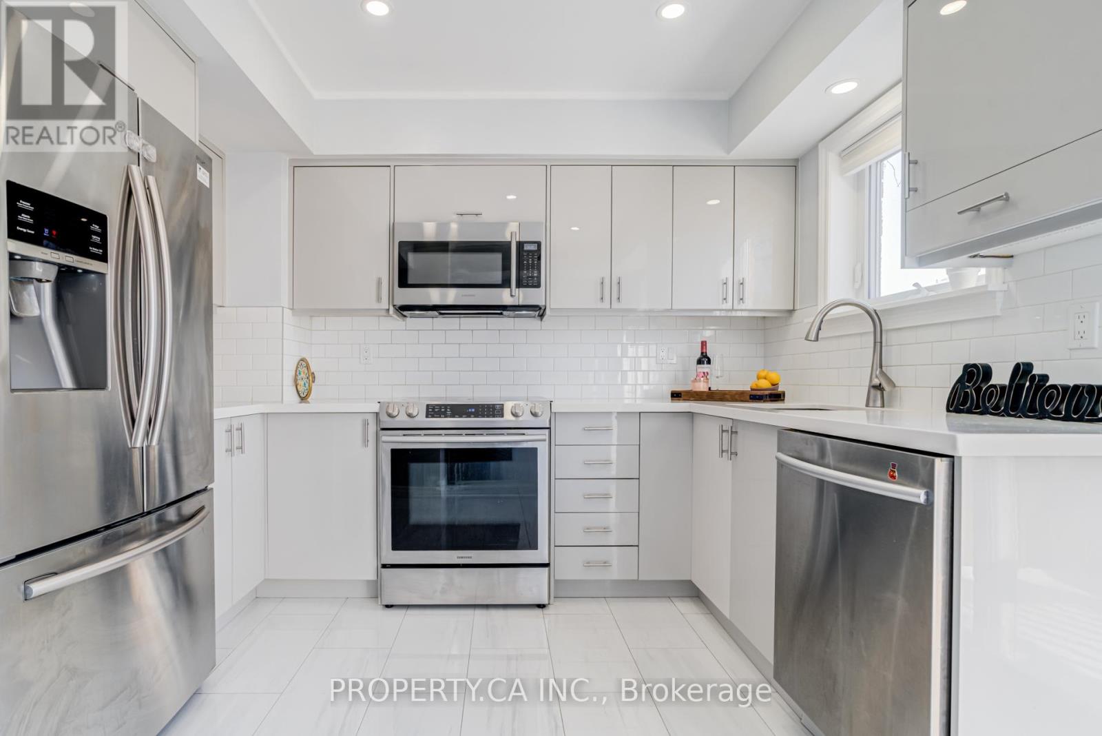 45 - 1050 Bristol Road W, Mississauga, Ontario  L5V 2E8 - Photo 9 - W12716366