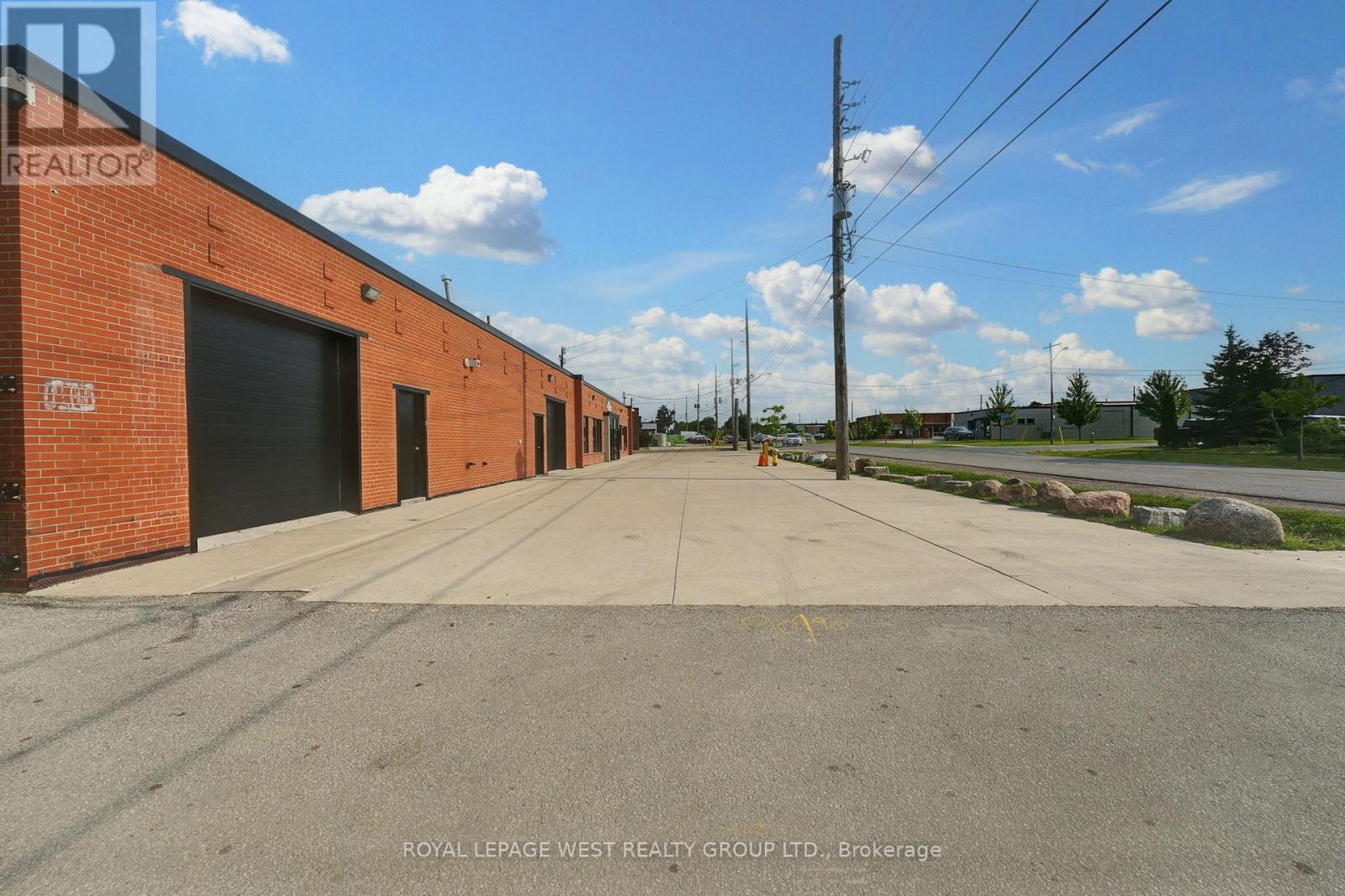 55 Brydon Drive, Toronto, Ontario  M9W 4N3 - Photo 6 - W12716386